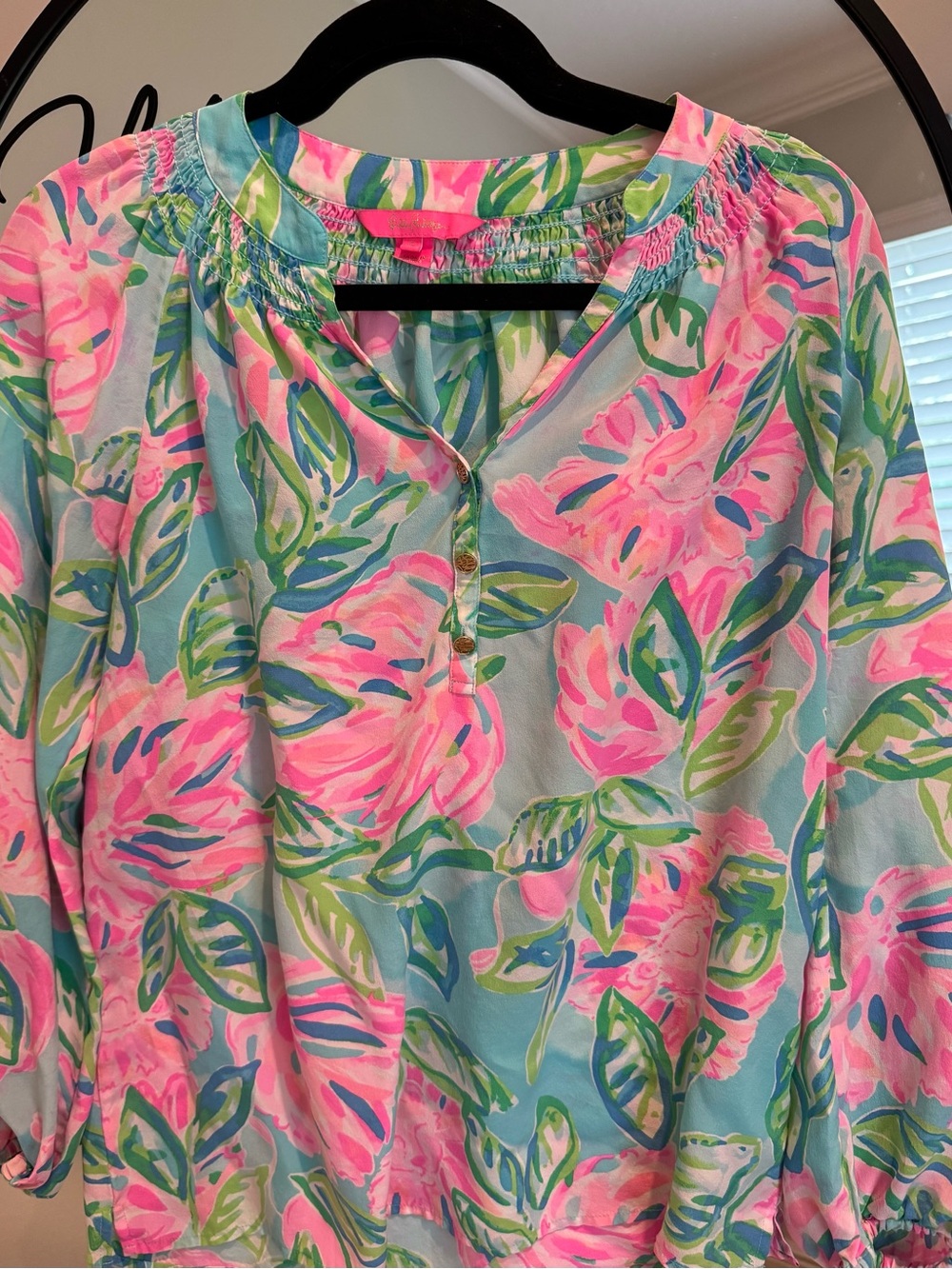 Floral V-Neck Puff Sleeve Women's Top in Pink & Aqua